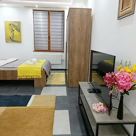 Urban Garden - Iris Βελιγράδι